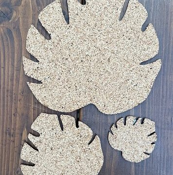 Kostr™ - Large Monstera Leaf-Shaped Cork Coaster